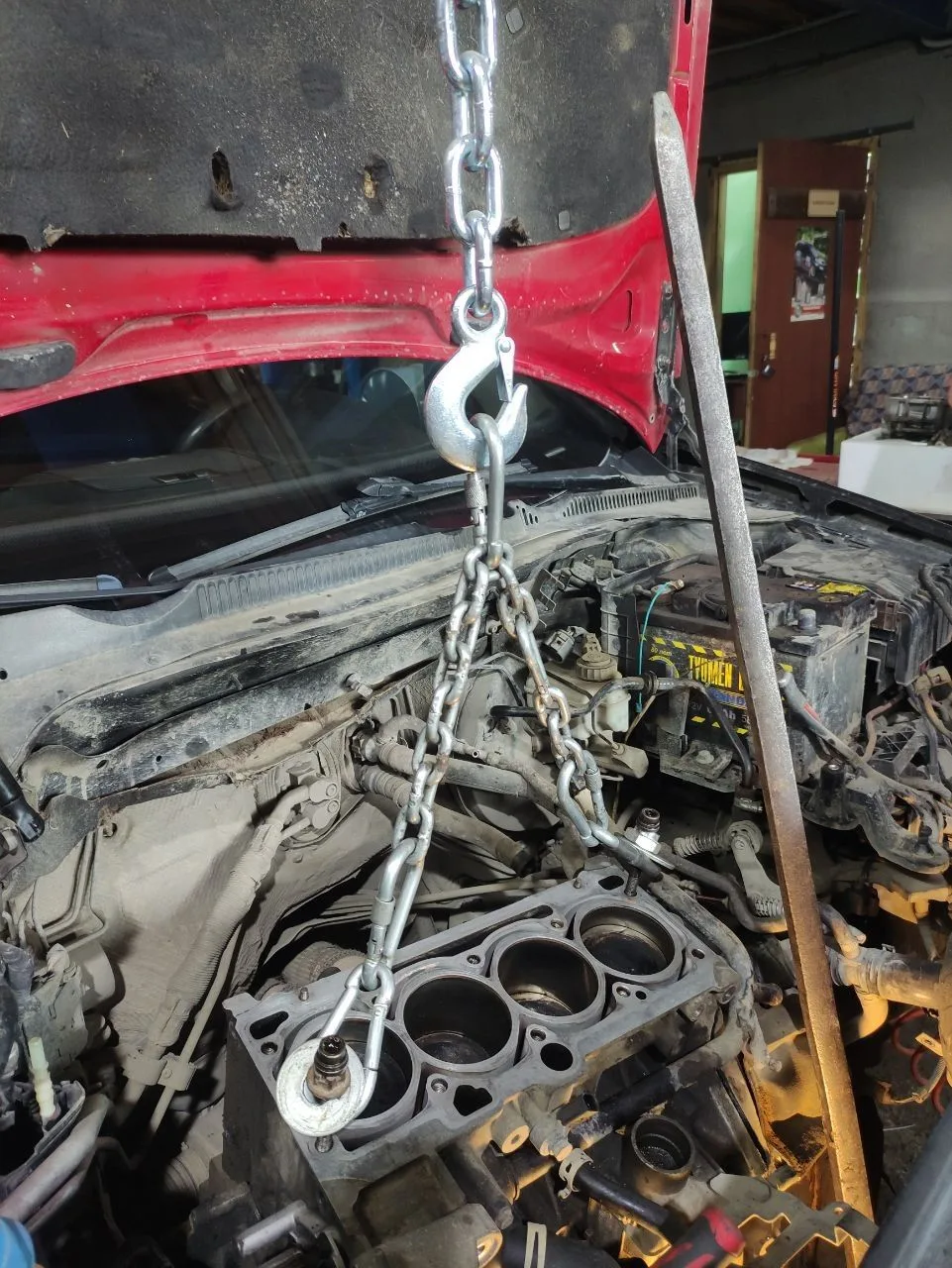 🔧 Когда мотор не спасти: новая жизнь для VW Golf