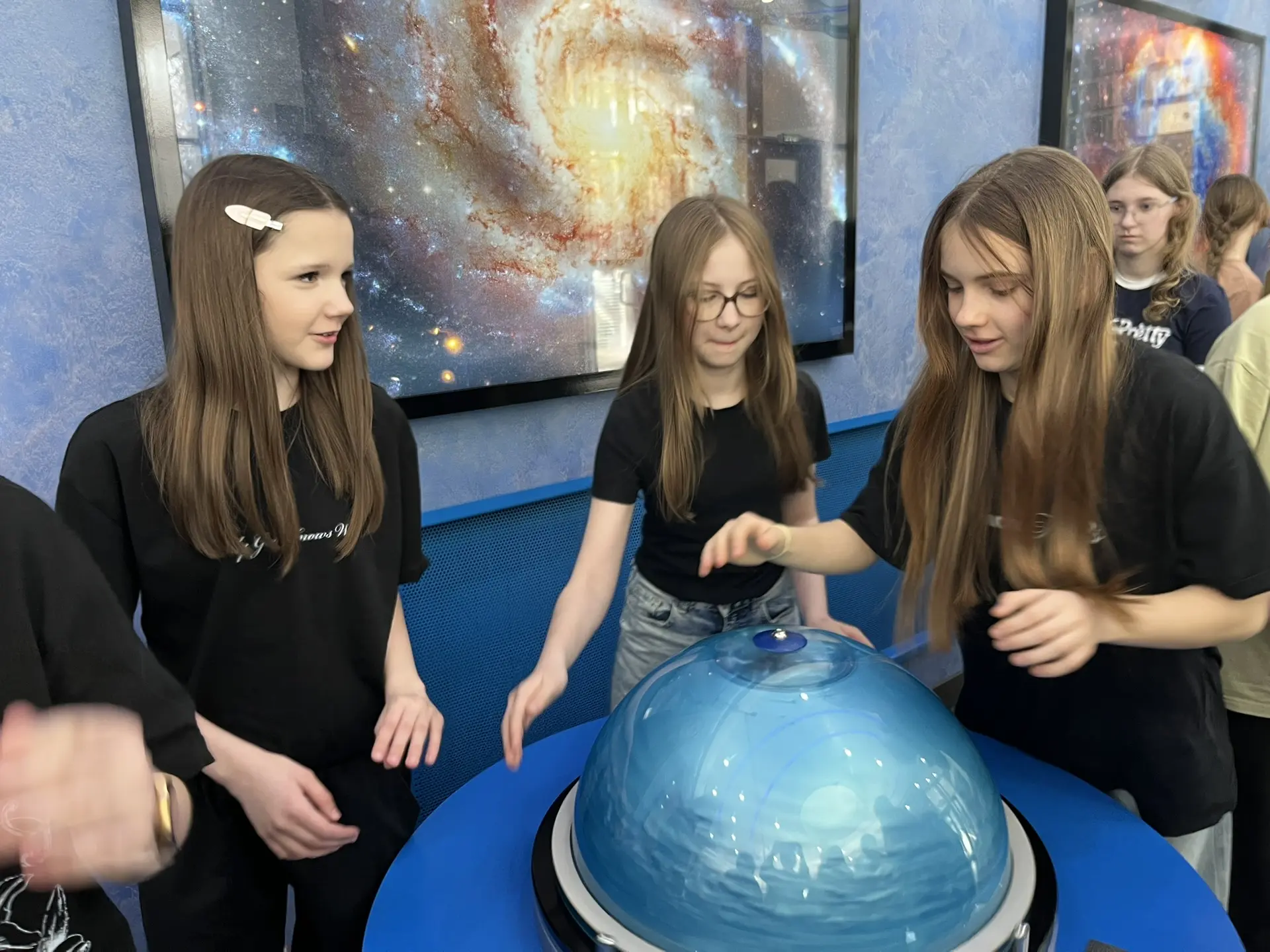 ✨НЕЗАБЫВАЕМЫЕ КАНИКУЛЫ 🎉 💥Увлекательно-познавательную поездку в третий день каникул совершил 6б клас