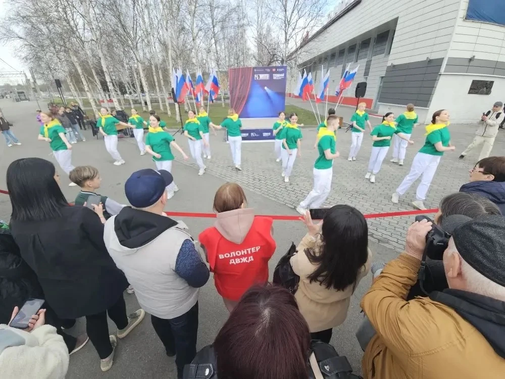 «Театральный поезд» прибыл в столицу БАМа  Сегодня на перроне вокзала Тынды торжественно встретили у