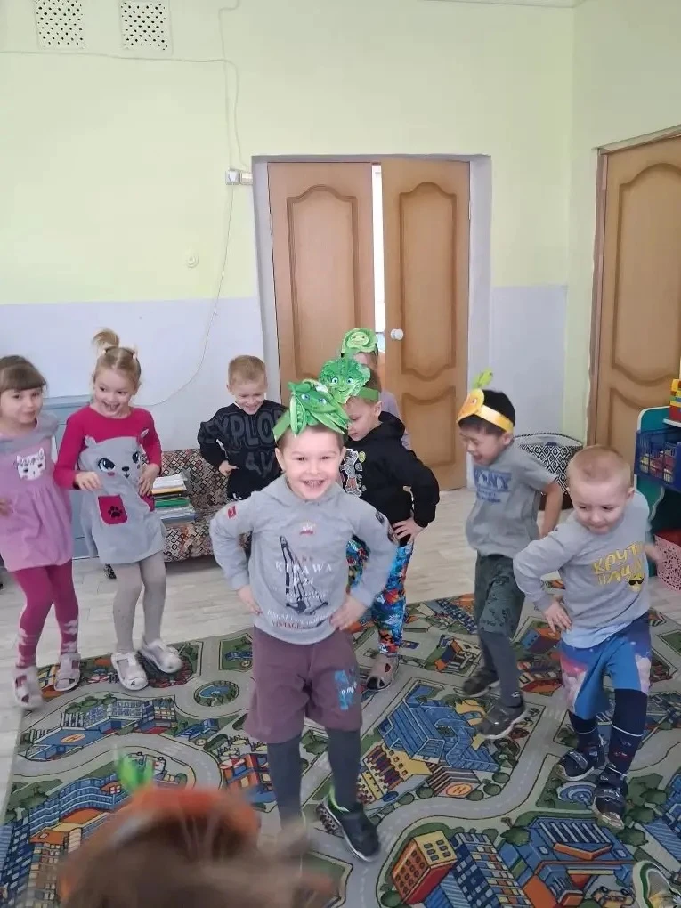 🥦 Витаминные эксперты: погружение в мир здоровья и воды! 💦  В подготовительной группе прошло третье 