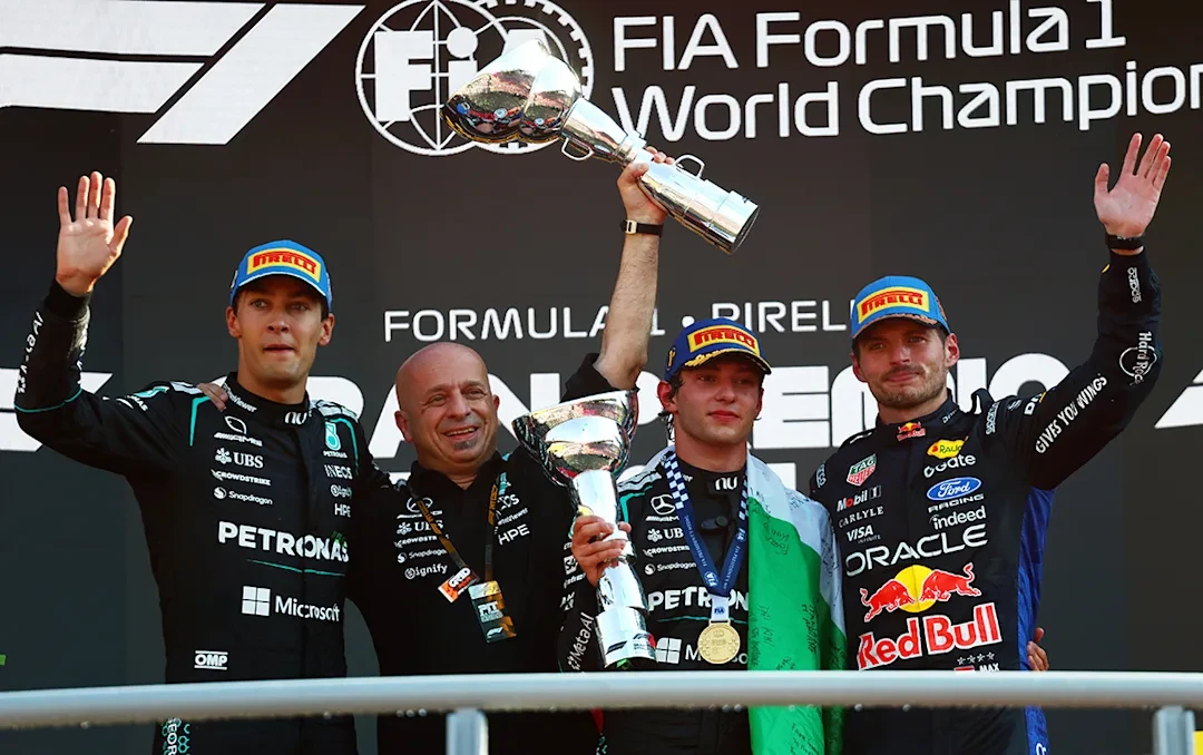 Очередная победа команды AMG PETRONAS F1 TEAM. В воскресенье победным дублем закончилас...