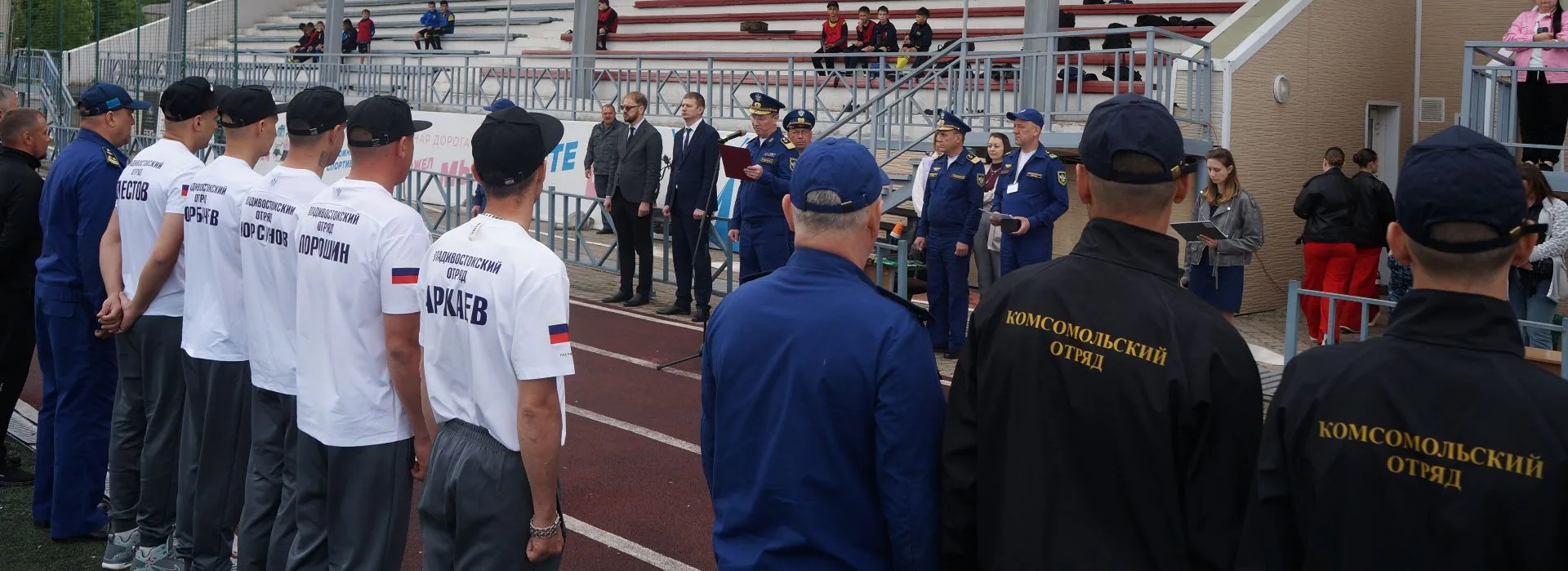 👩‍🚒МАСТЕРА СВОЕГО ДЕЛА👩‍🚒

В Хабаровске на стадионе «Локомотив» прошли соревнования по пожарно-с