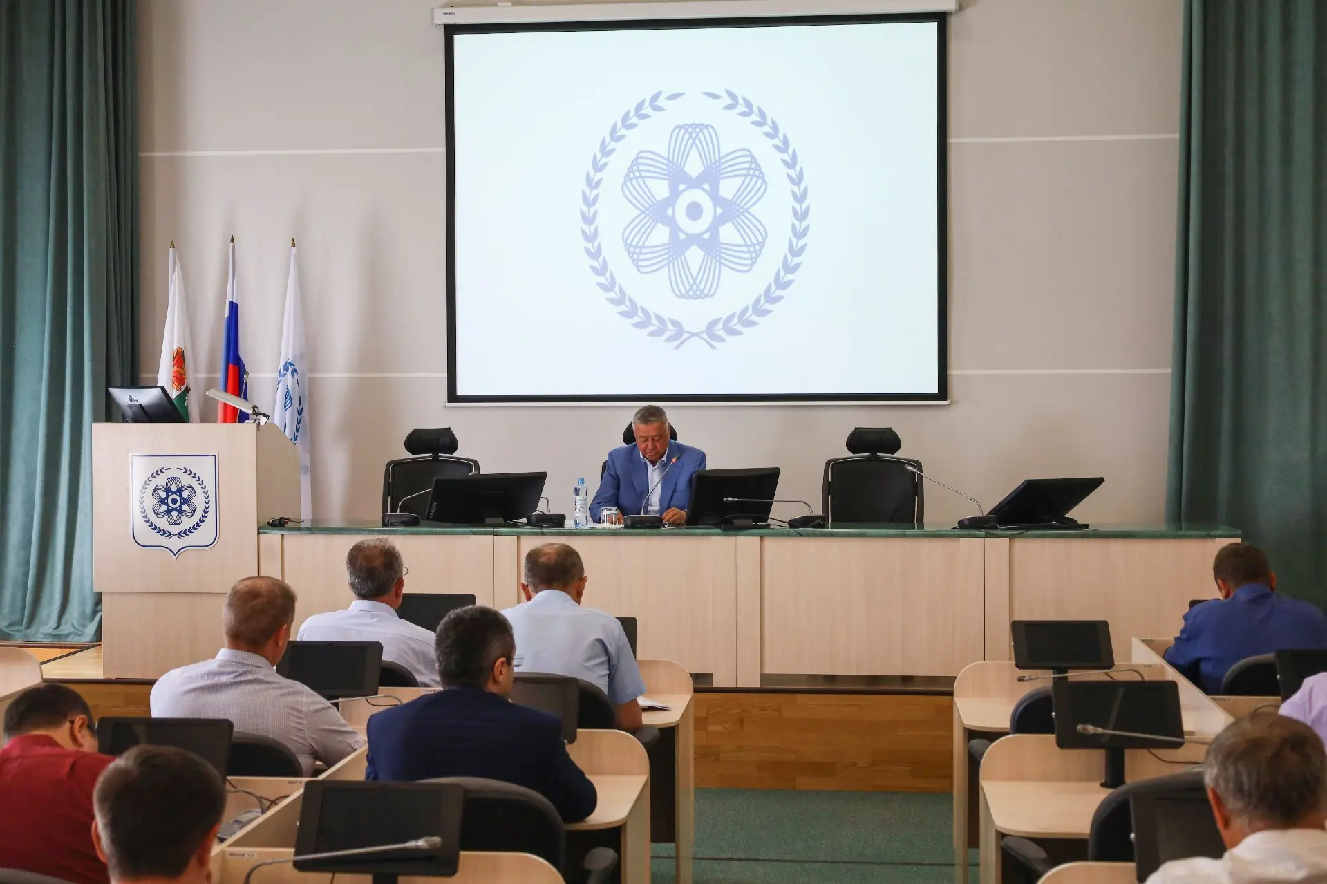 📋 Мэр города Николай Диденко провёл очередное заседание Штаба по подготовке к отопительному сезону 