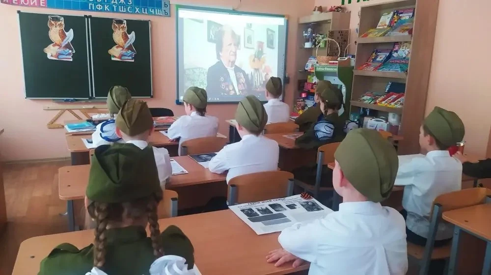 🎖 «Разговоры о важном. Песни о войне»   ❗Сегодня в нашей школе прошли особенные занятия из цикла «Ра