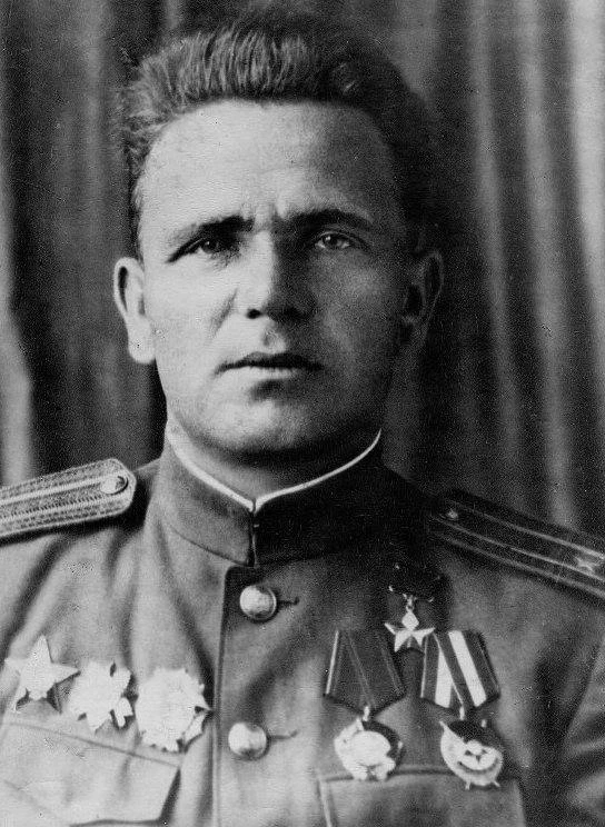Личным примером!