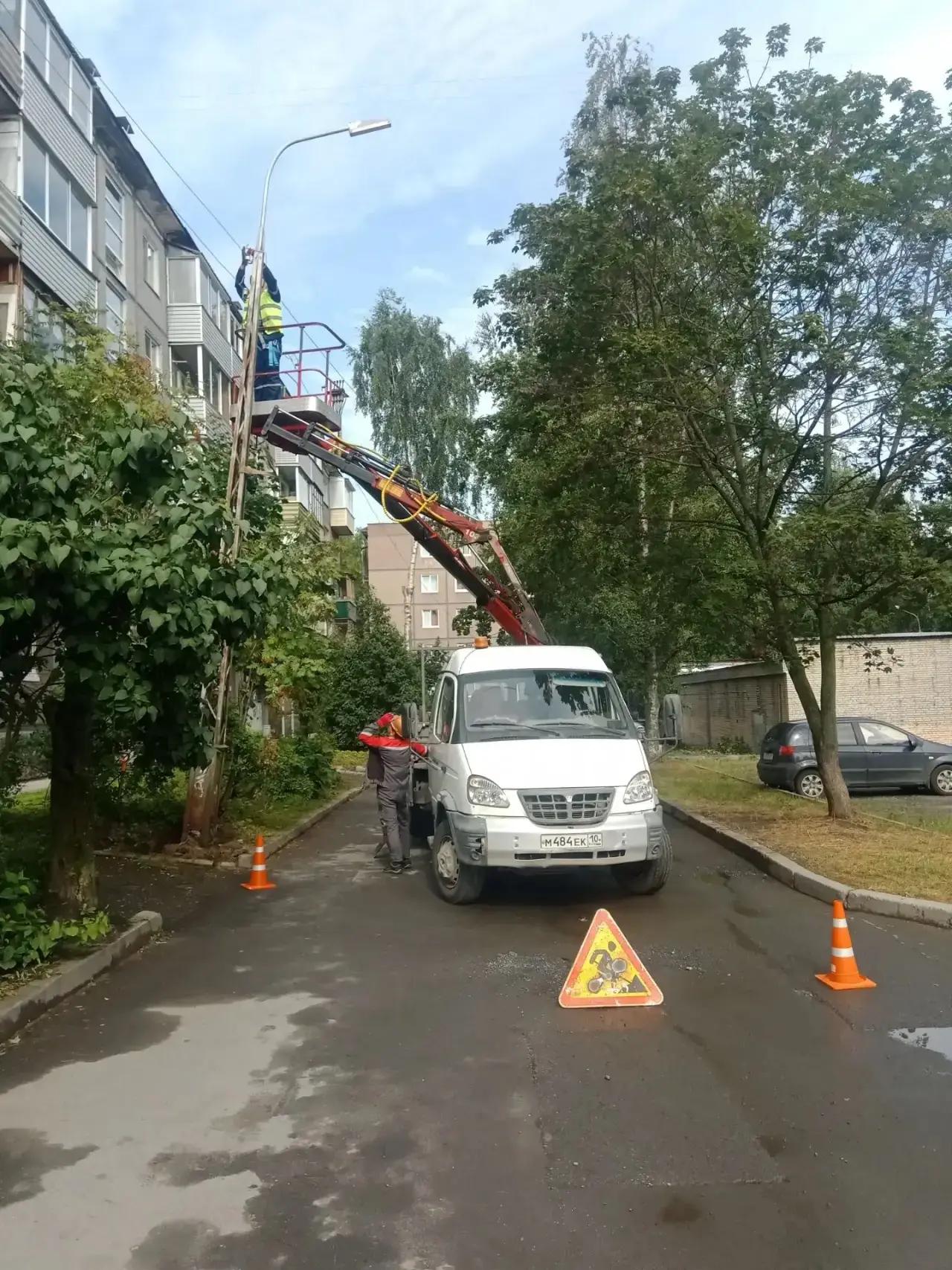 ⚡️❗️Август — самая горячая пора для энергетиков и дорожников. До наступления осенней сл...
