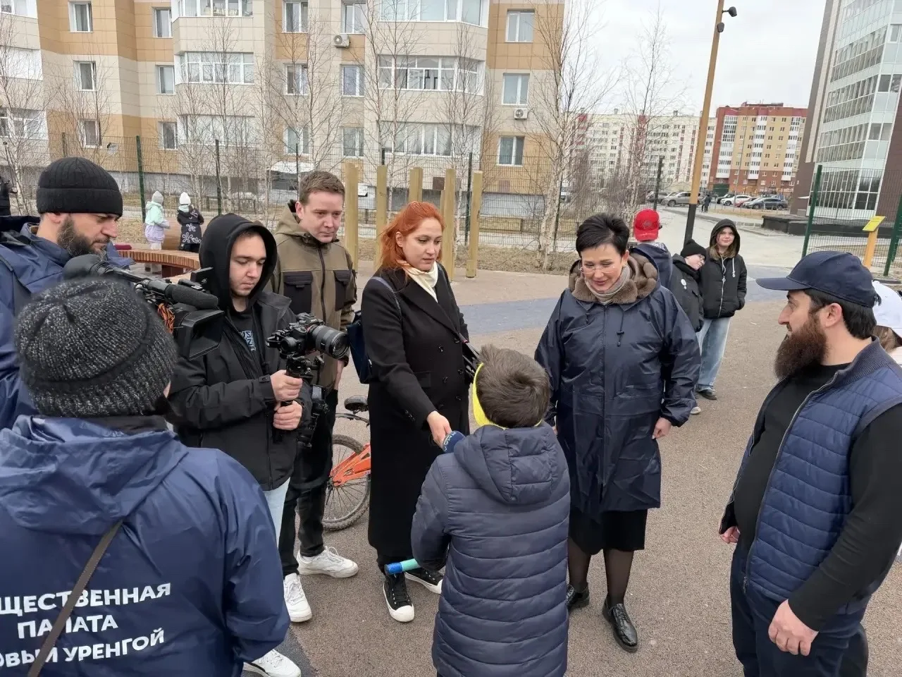 В преддверии Дня защиты детей Общественная палата Нового Уренгоя проверила готовность п...