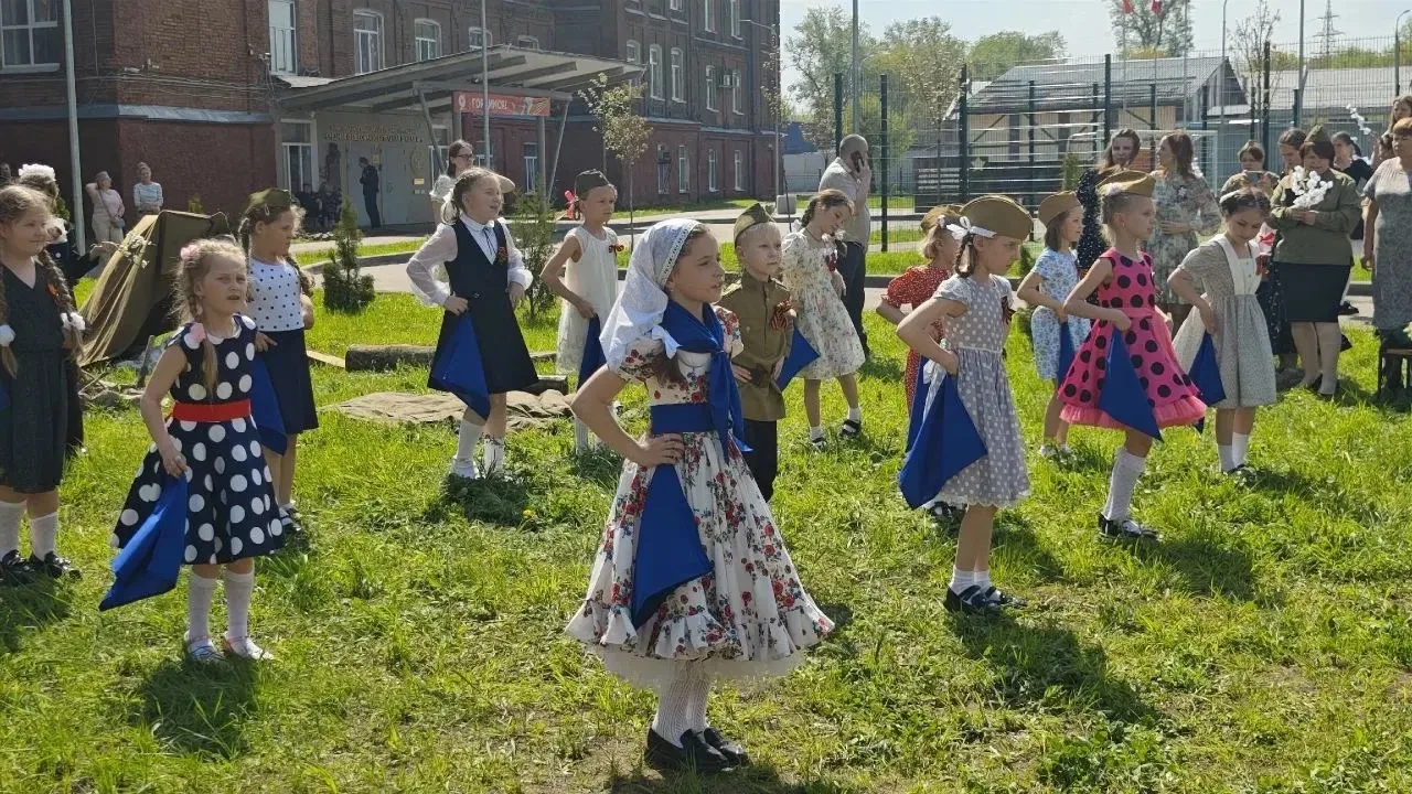 В школе №1 им. Героя РФ Л.И. Шулайкиной состоялось торжественное мероприятие «Победный май». В нем п