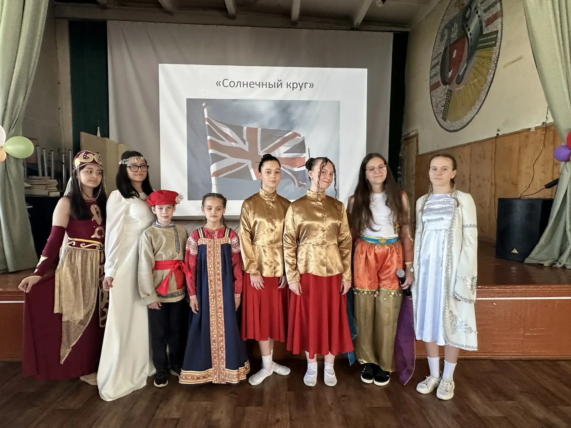 Когда песня объединяет сердца: наша победа в конкурсе «Год единства народов России» 🎶🤝

Что может 