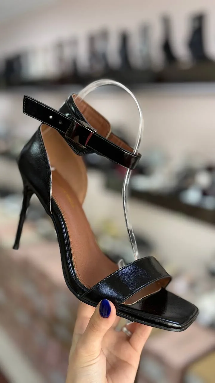 "ОБУ👠ВЬ" ул.Советская,10

+7(959)222 00 77