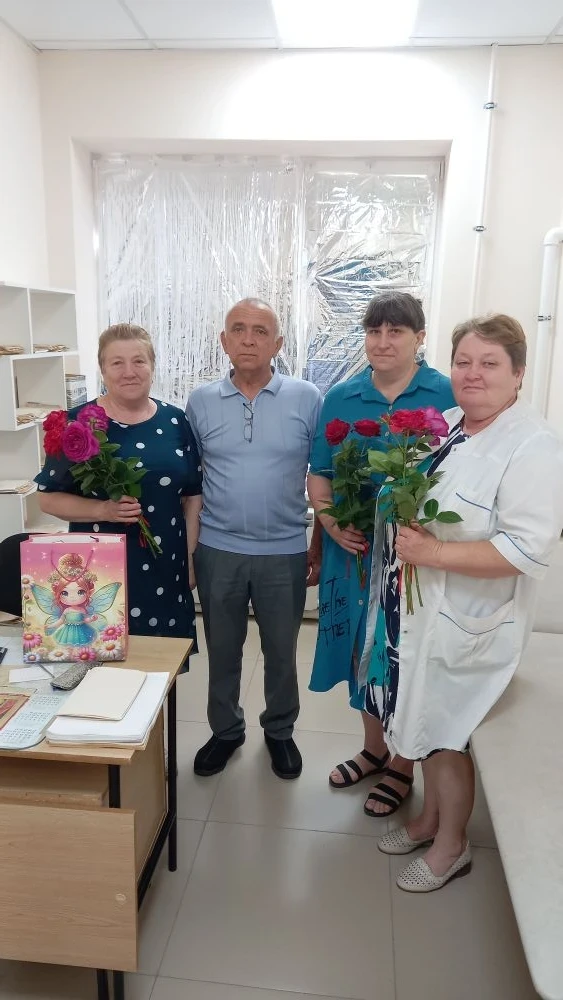 В третье воскресенье июня мы чествуем тех, кто посвятил себя благородной миссии — сохранению жизни и