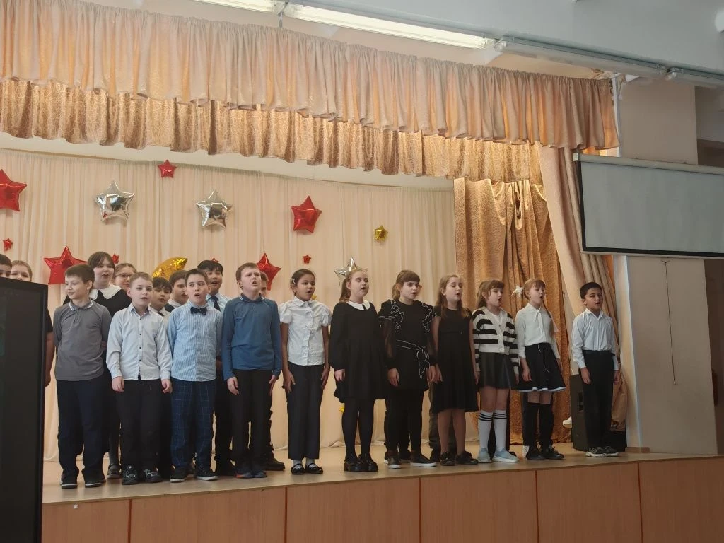 Вчера в нашей школе царила настоящая Весна! 🌷  Мы с огромным удовольствием провели праздничный конце