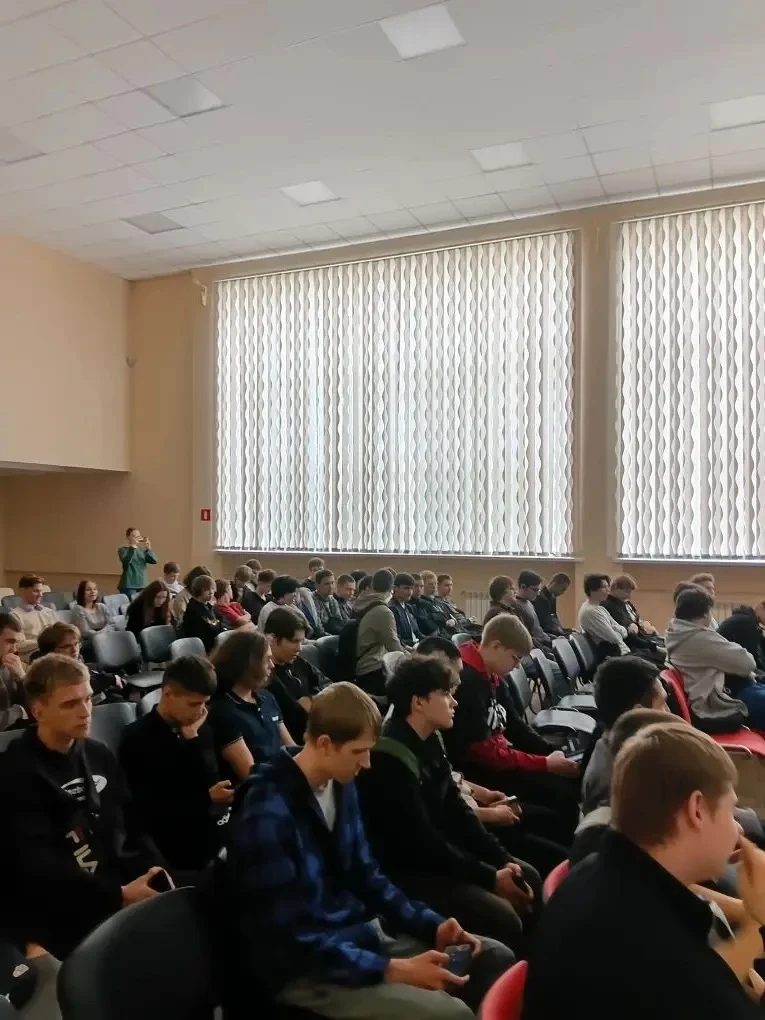 Профилактическая беседа с первокурсниками в колледже «Рост»