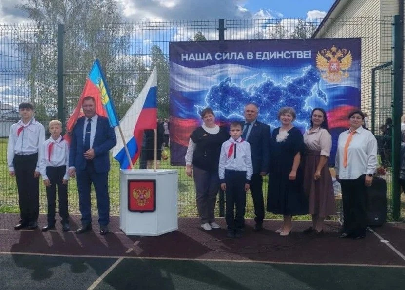 1 сентября 2026 года в школах Первомайского района прошли торжественные линейки, посвящ...
