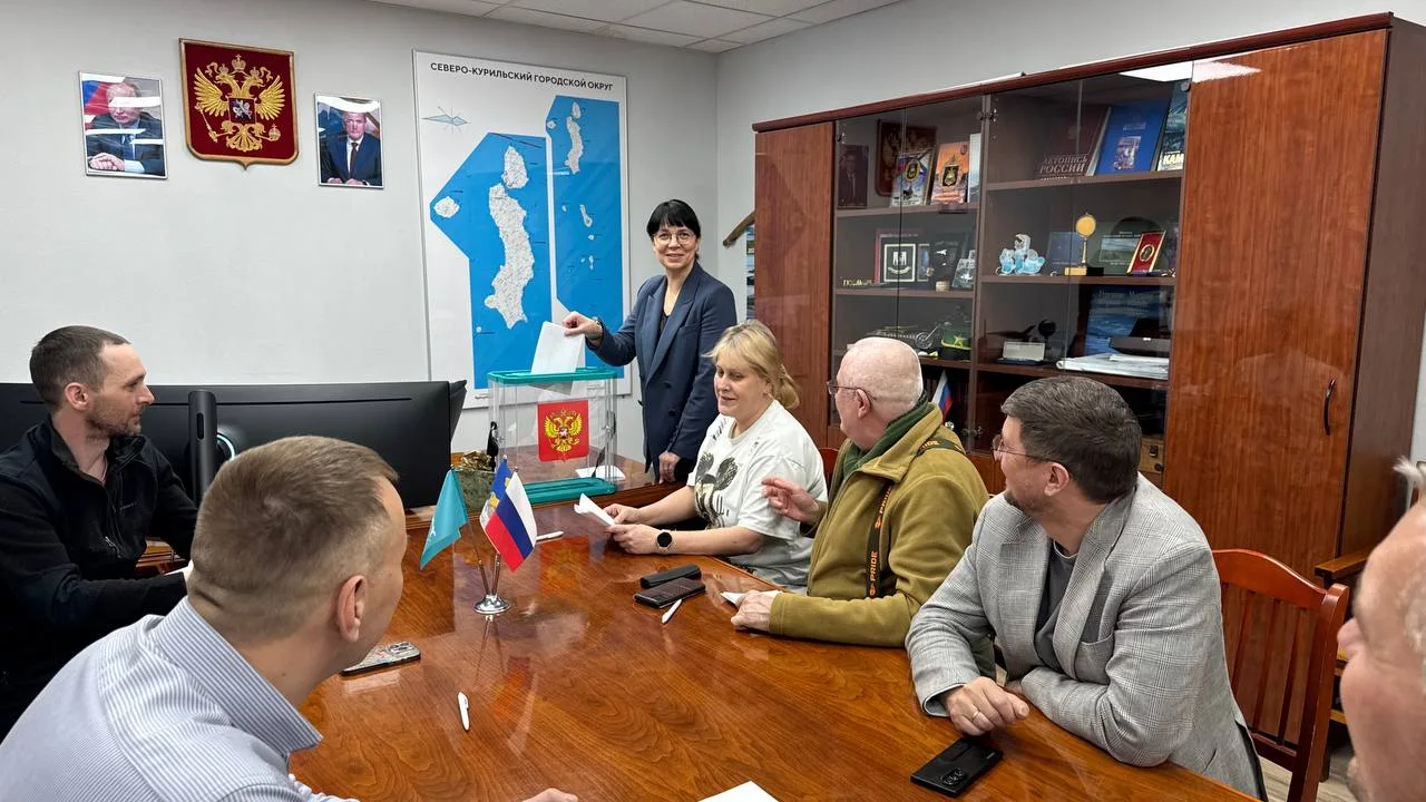В Северо-Курильске под руководством председателя Северо-Курильской ТИК Максима Павловича Косонога со