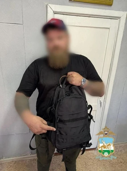 Магнитогорца задержали с крупной партией наркотиков.