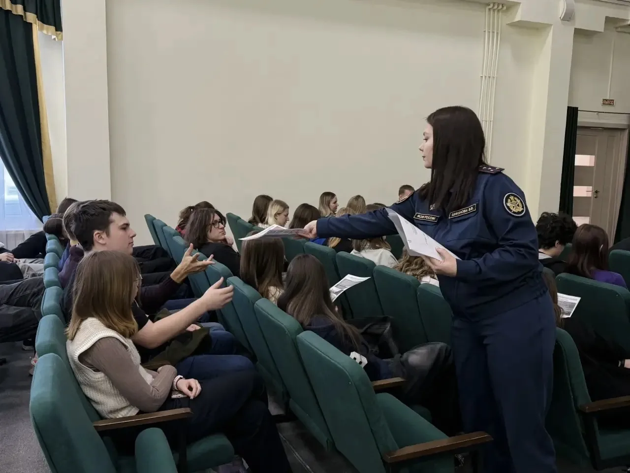 ✨ФСИН открывает двери для старшеклассников!  Знакомство с профессией начинается со школьной скамьи. 