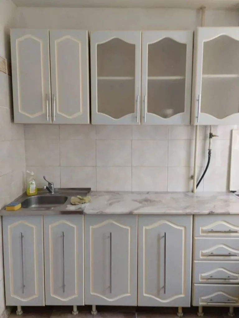 Сдается 2к кв, Чайковского 122. 35 т , залог 15т , плюс счетчики, Агент по факту заселе...