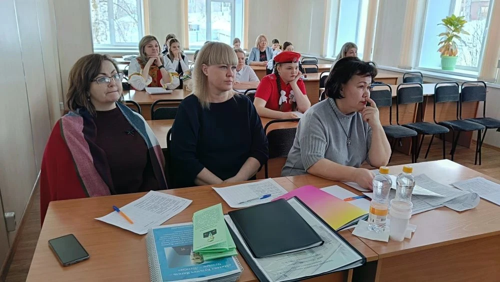 🖼️В Центре творчества прошла краеведческая конференция «Край родной, Нижнеилимский, Ты и есть моя Ро