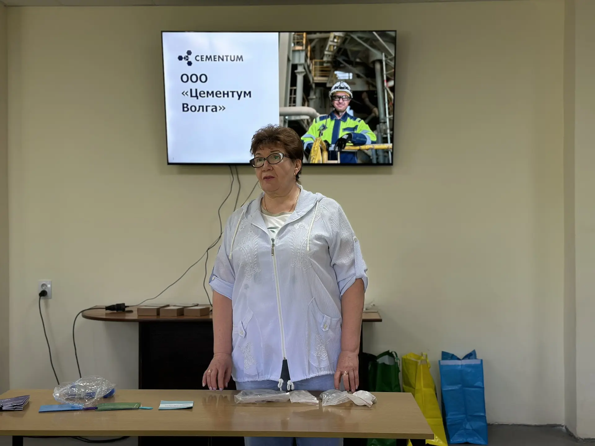 Сегодня в "Цементнике" День экологии ☘️🌿🪴
Сотрудники главного спонсора ООО «Цементум Волга» провел