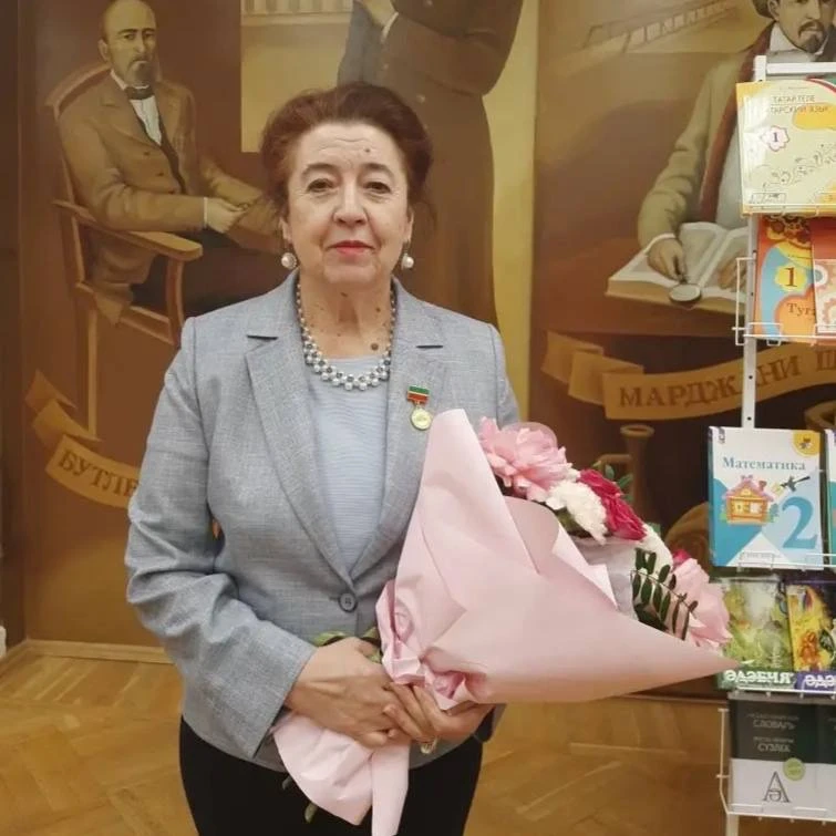 Доцент кафедры неорганической химии им. проф. Н.С. Ахметова Нурия Шайхулисламовна Мифта...
