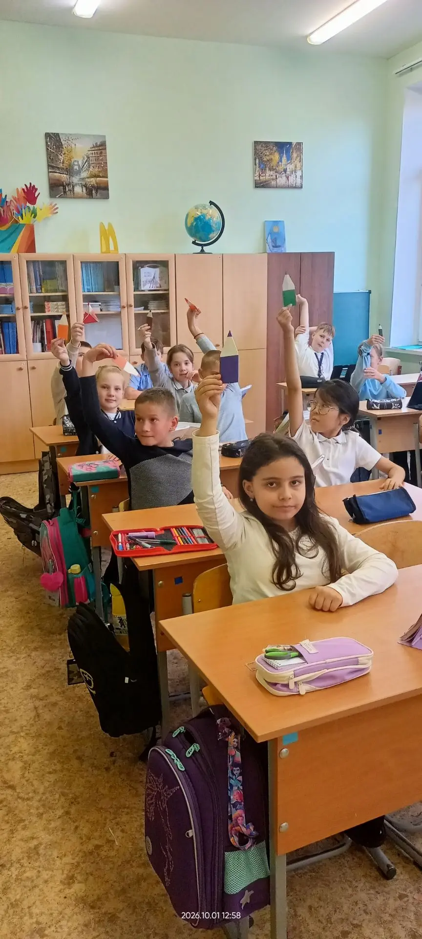 ✨ 1 октября 2026 года ученики 4 «А» класса отправились в библиотеку № 91 им. Э. Л. Войн...