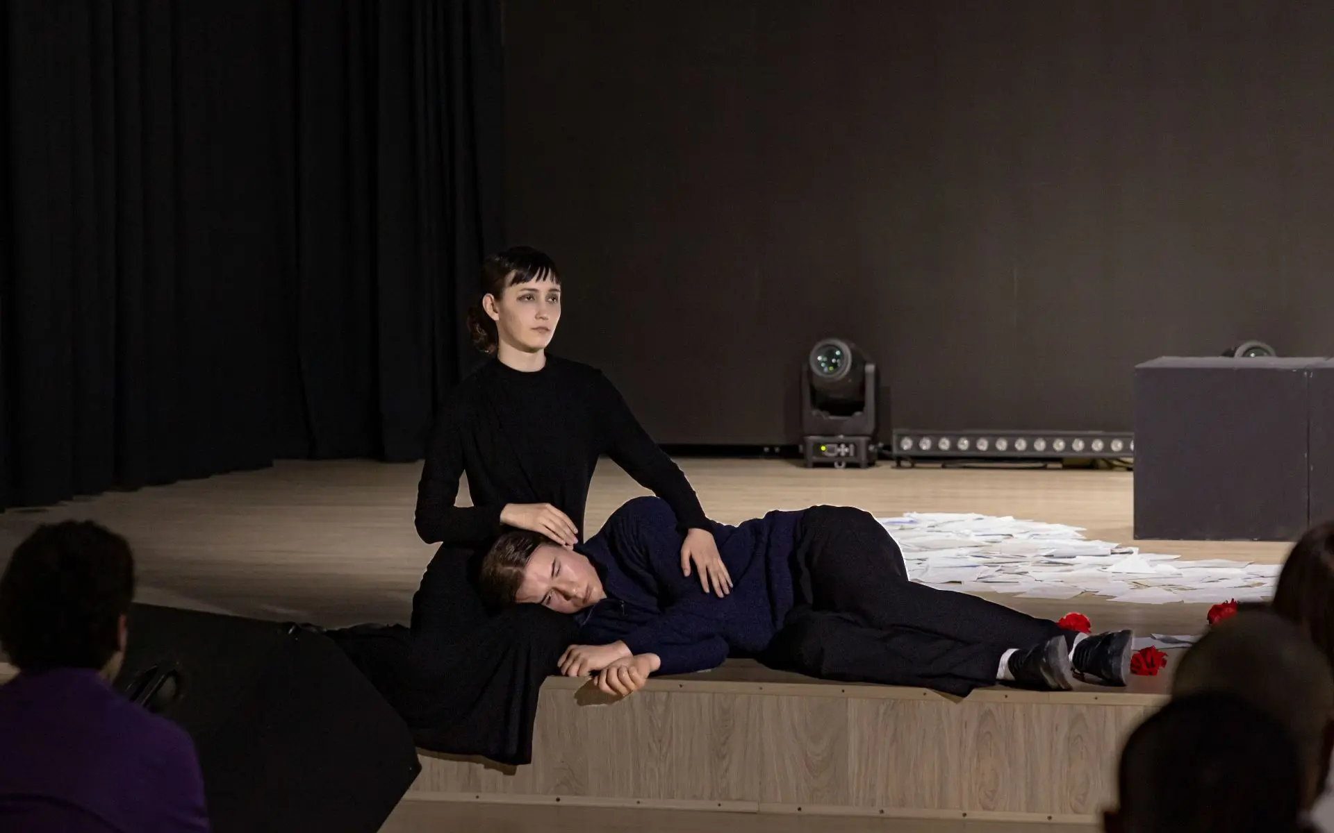 🎭 «Поэма без героя» на сцене студии «Действие»  В Томском государственном педагогическом колледже те