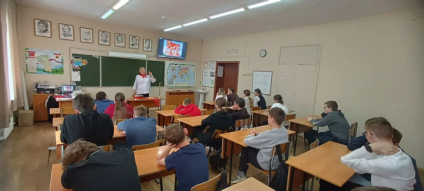 💫 Вместе в будущее: связь поколений «Пионер — Первый — наставник»