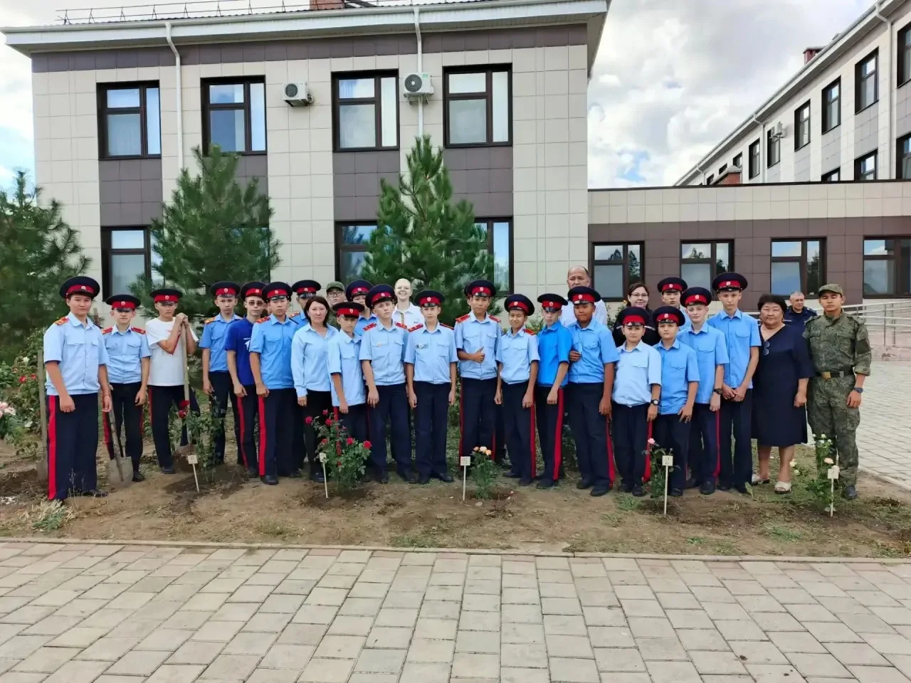 🌹🌼 Акция «Посади цветок учителю»🌼🌹
