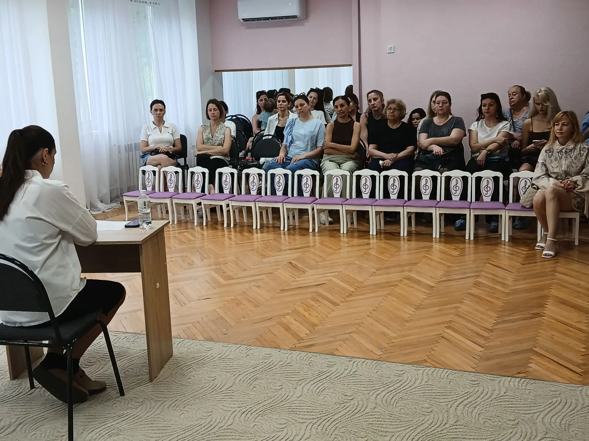 Уважаемые родители! Какой важный разговор с родителями вчера провела наш психолог в рам...