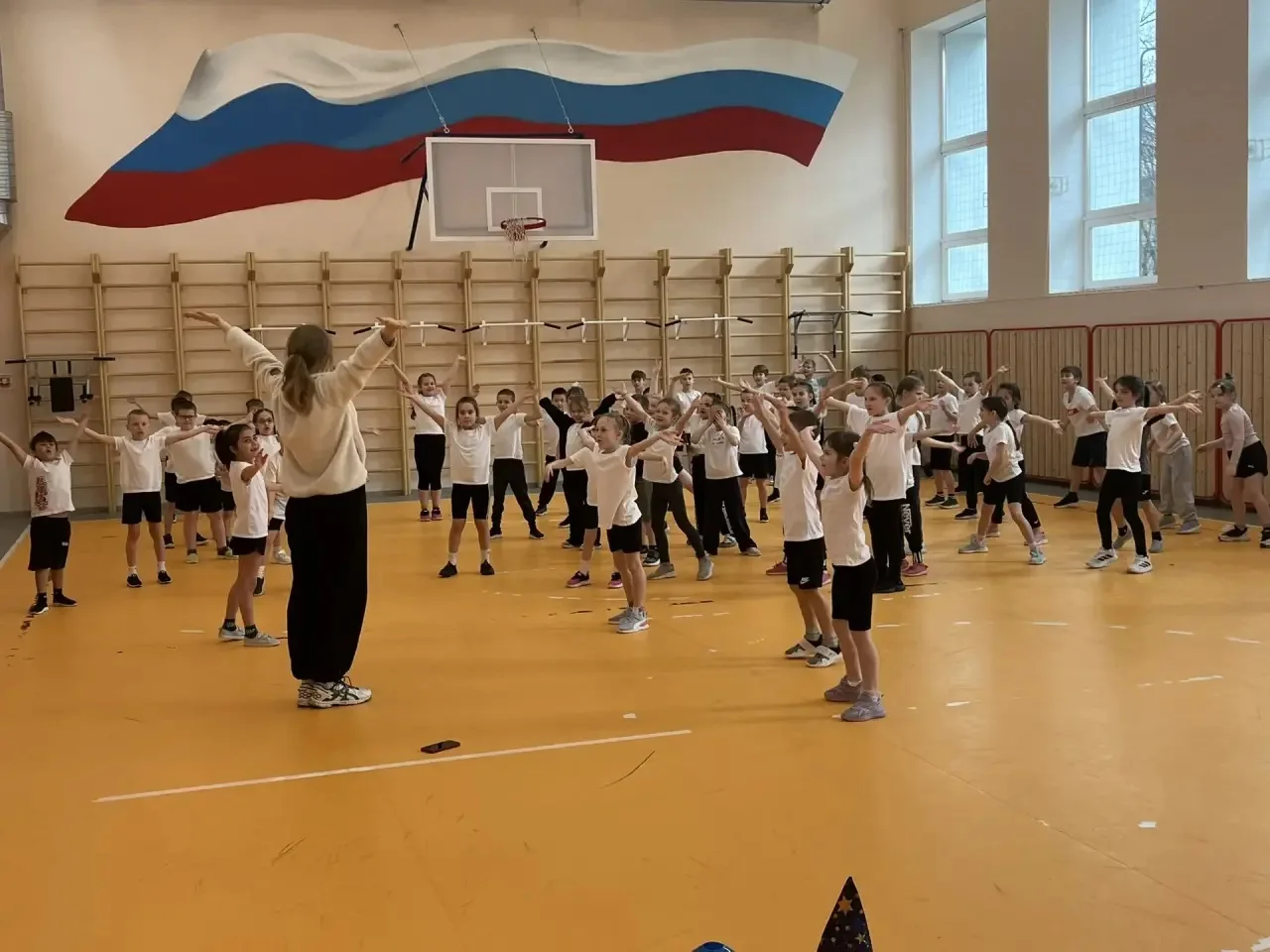 🚀 Сегодня в Колтушской школе — настоящий праздник спорта и здоровья! 💪🏃‍♂️🏃‍♀️  Традиционные эстафет