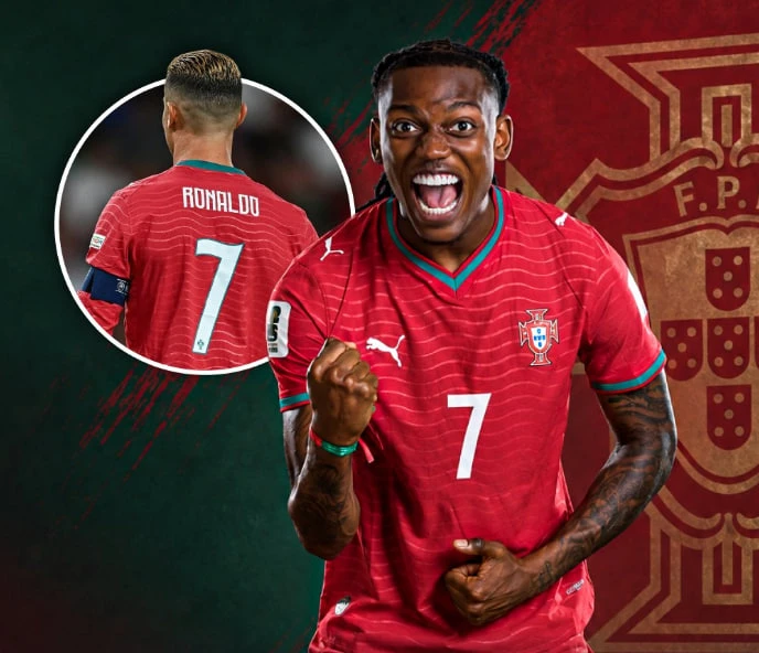 ❗️Официально: легендарный 7-й номер Криштиану Роналду в сборной Португалии перешел к Ра...