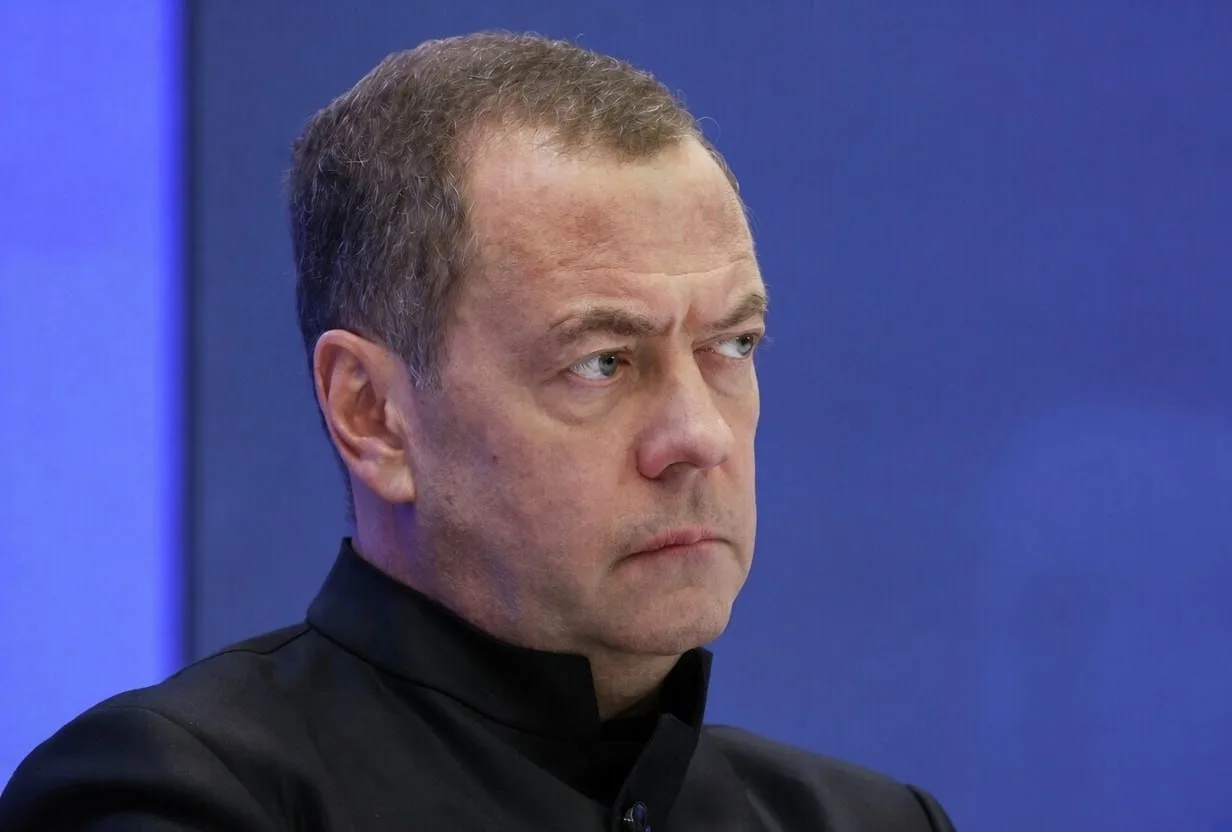 👔❌👔 Медведев: неонацисты утопят Зеленского в его же собственном страхе