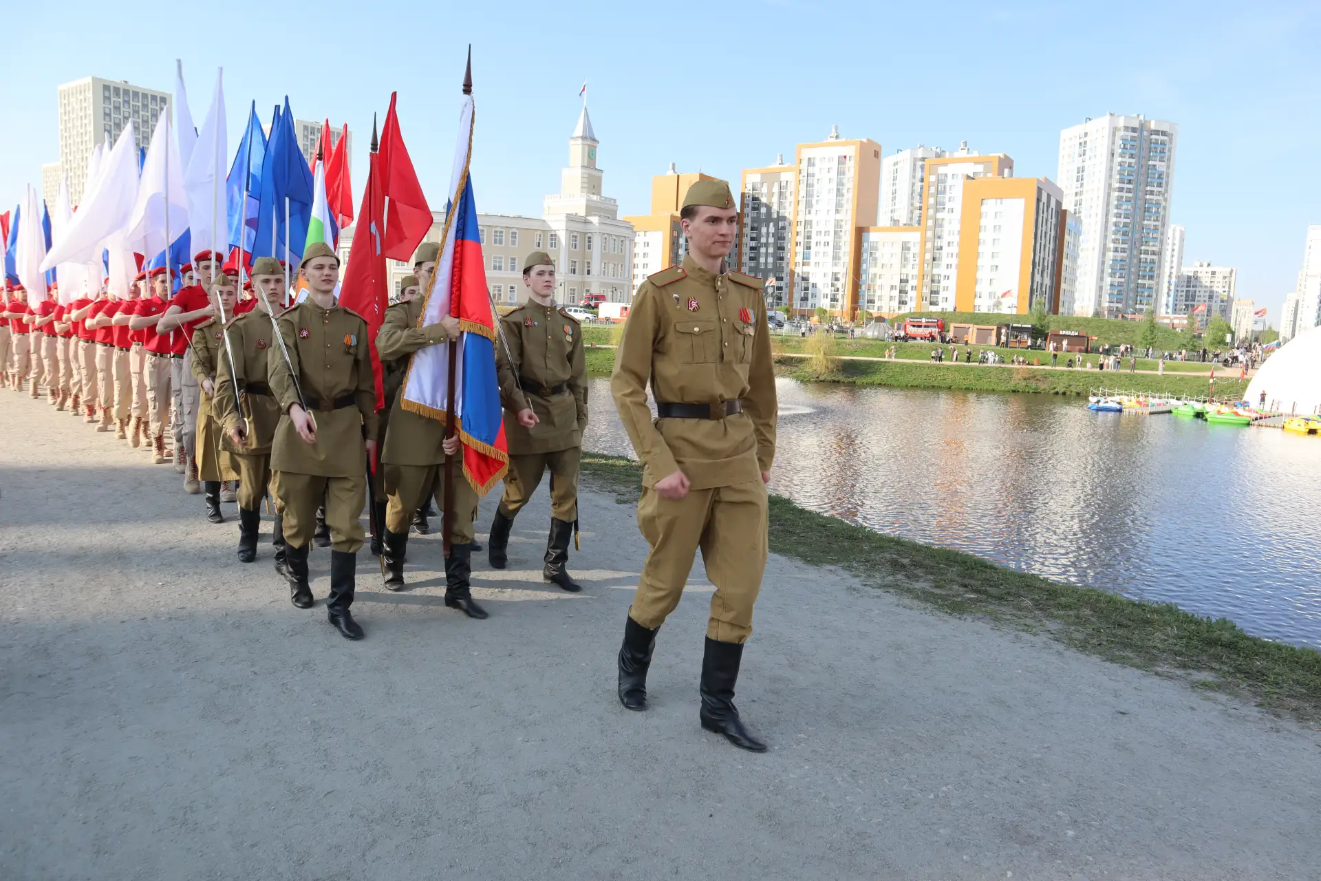 В Академическом прошел «Парад поколений» – одно из самых трогательных и красочных мероприятий, ставш
