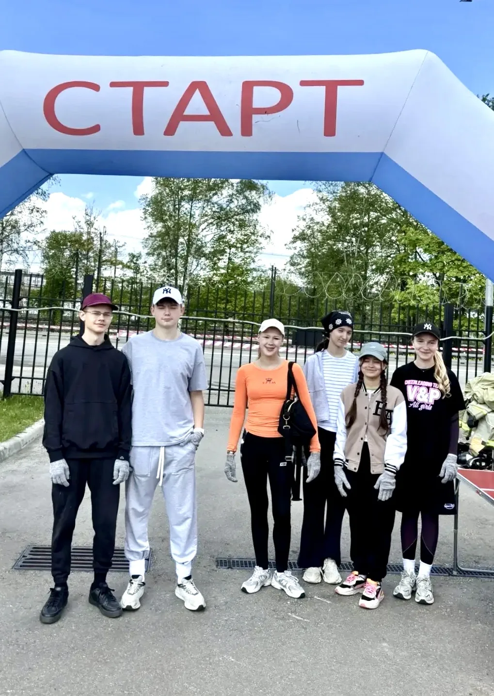 ШКОЛА БЕЗОПАСНОСТИ 💪Сегодня команда восьмиклассников из корпуса на #Белозерская12 приняла участие в 