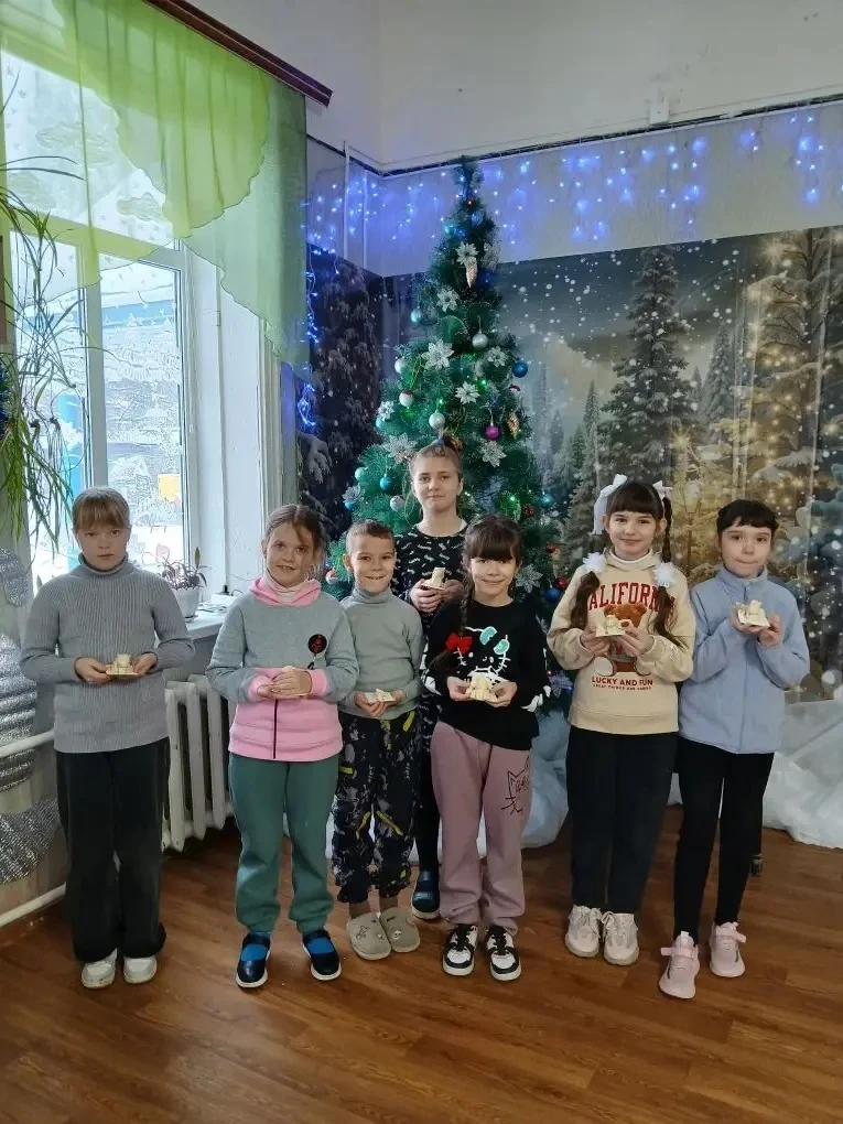 3 января обучающиеся Стародубского центра детского творчества окунулись в атмосферу чуд...