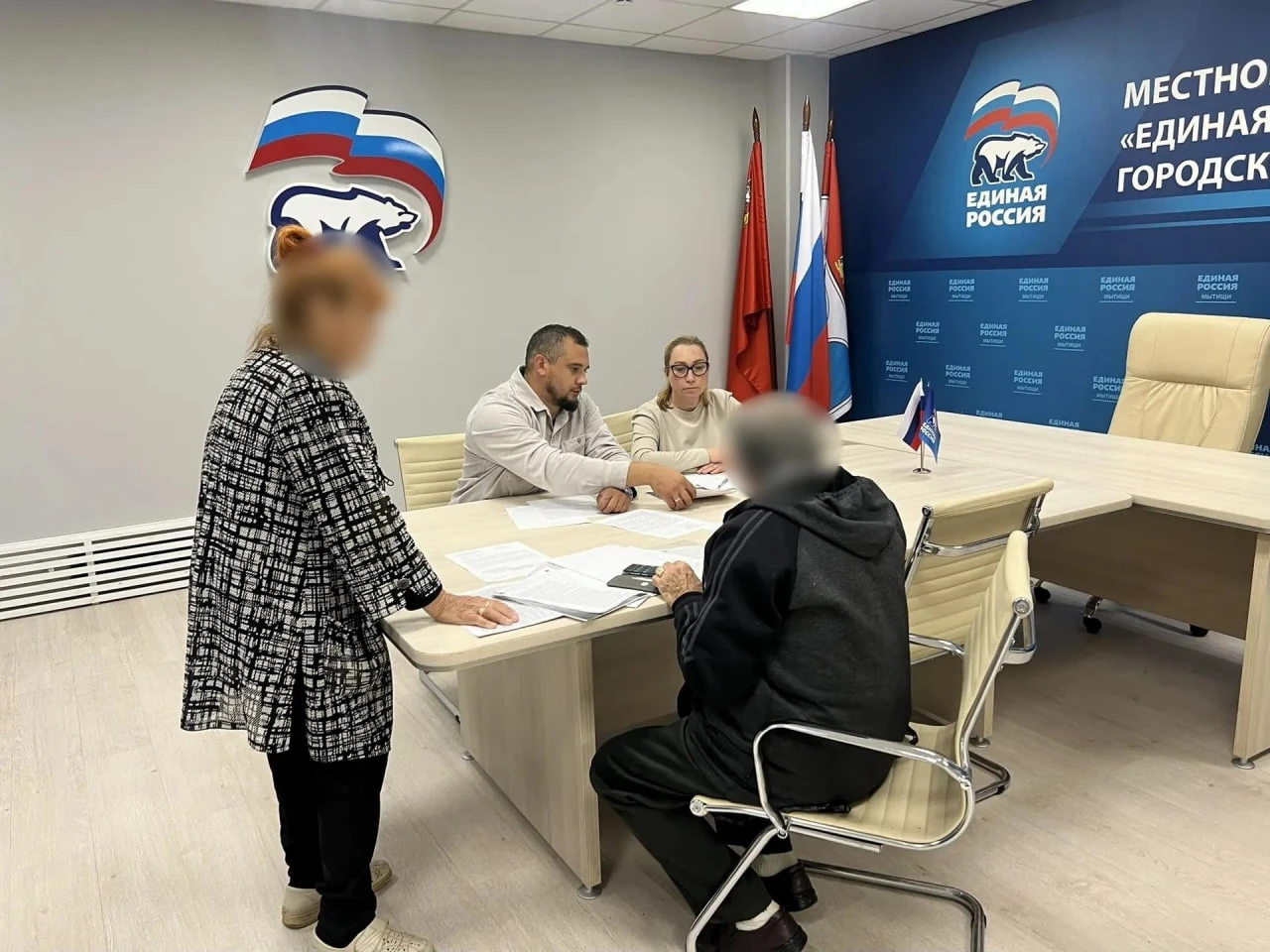 Депутат Единой России Григорий Шаповалов провел личный прием жителей
