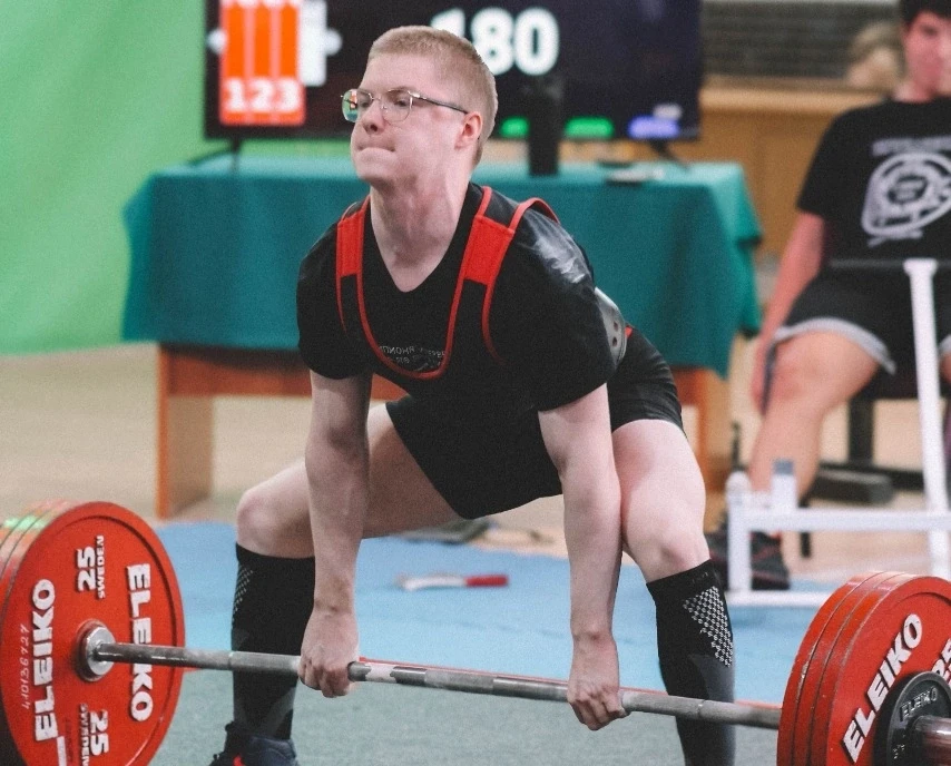 🏋‍♂ Пауэрлифтер Илья Сажин представит Коми на первенстве Азии