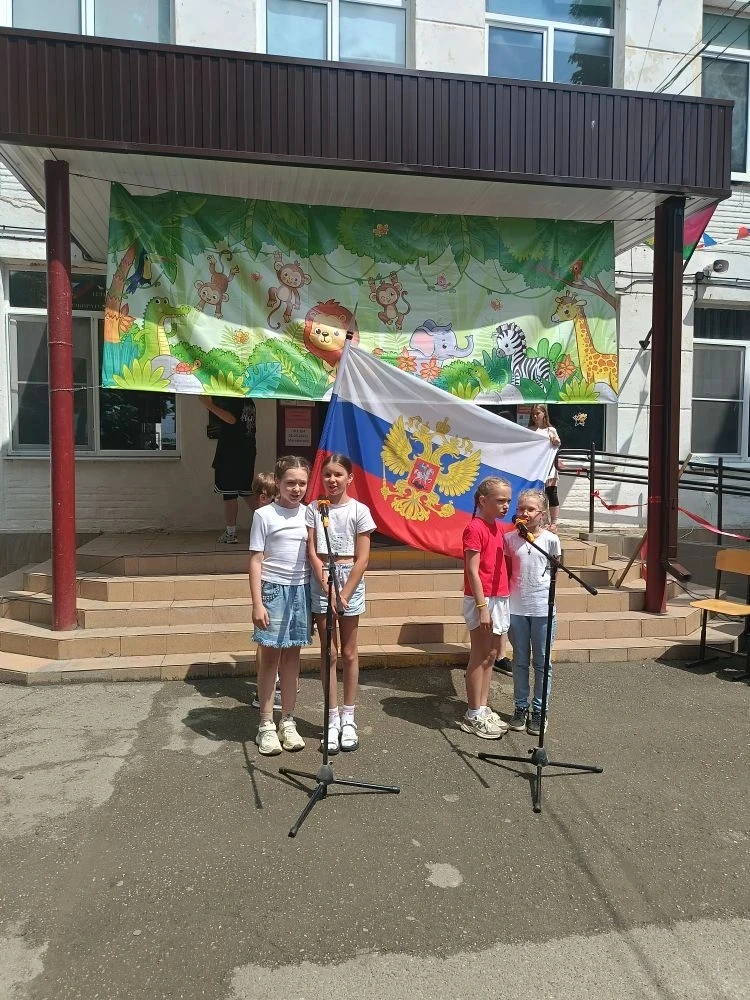 🎉 Ура, свершилось! В лагере «Фантазия» дан официальный старт лету!

Сегодня в нашей школе прошло до