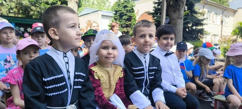 В детском саду прошло праздничное мероприятие посвященное Дню России.