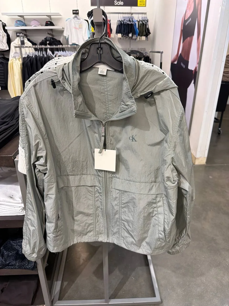 M, L
