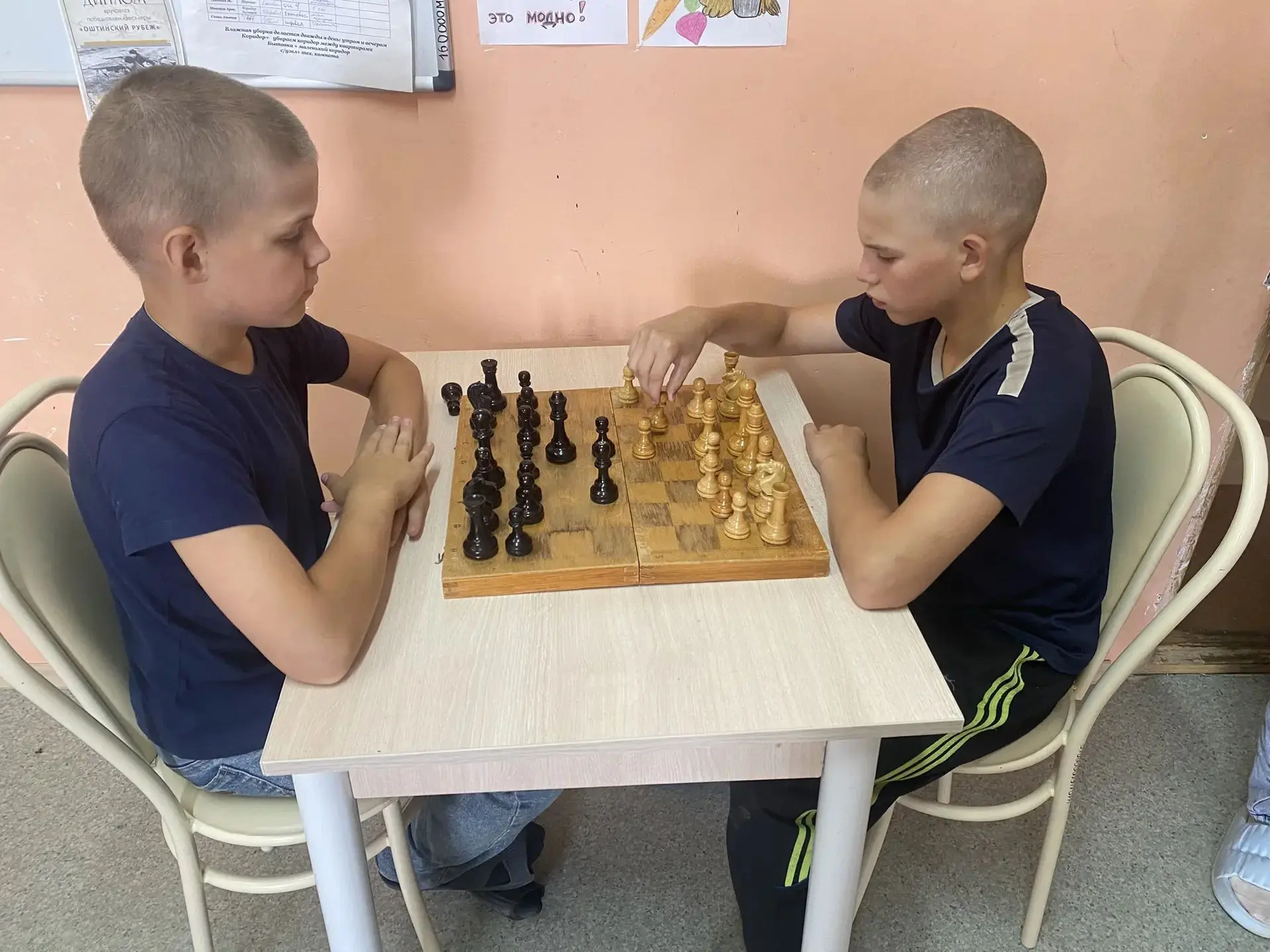 Шахматный турнир: битва умов и море эмоций! ♟
