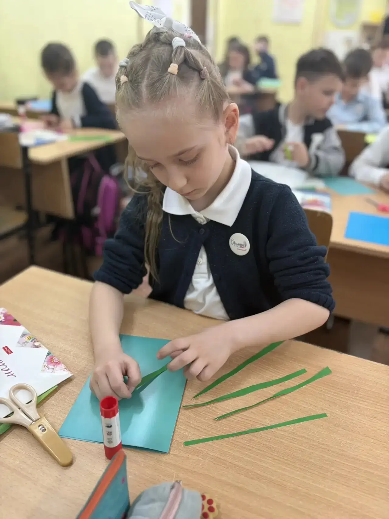 Орлята России организовали мастер-класс к 1 мая 🌷✂️ В преддверии 1 мая Орлята России провели творчес