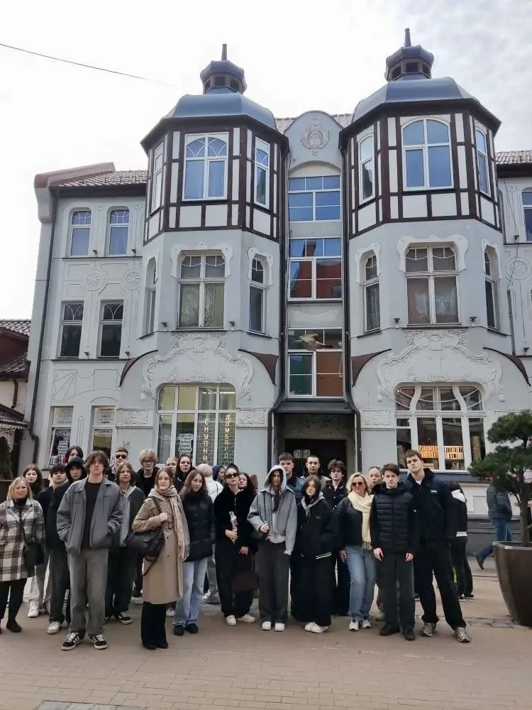 НЕВЕРОЯТНЫЙ КАЛИНИНГРАД   🤩 На прошедших весенних каникулах 10 «Б» класс нашего Образовательного ква