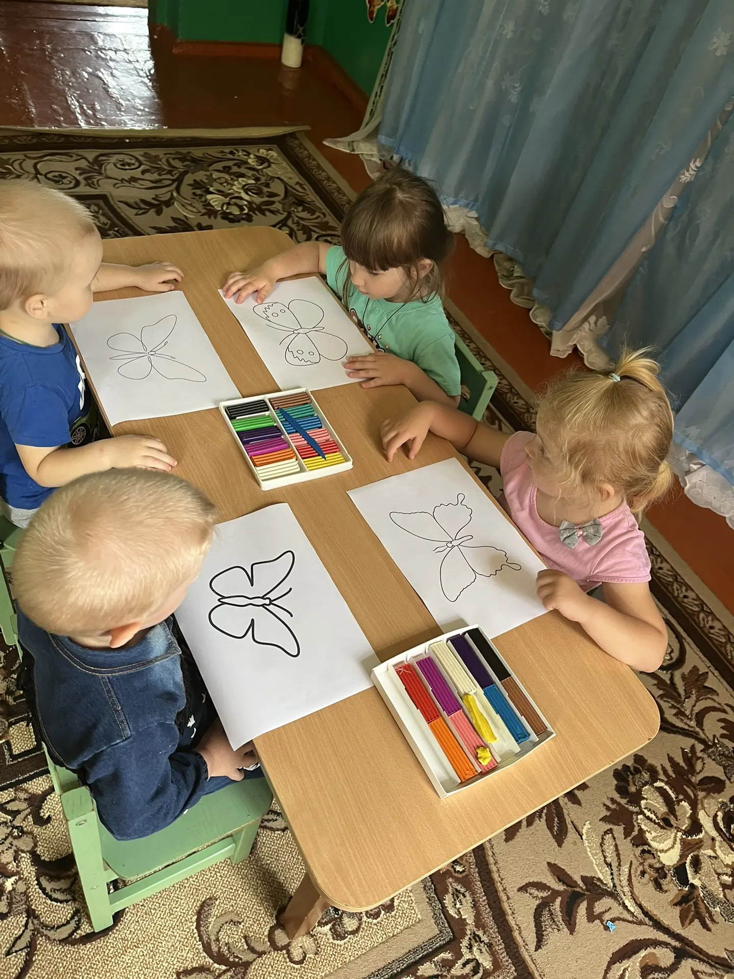 Праздник цвета и фантазии: День бабочек в нашей группе!🦋
   Знаете ли вы, что сегодня, 19 июня, отм