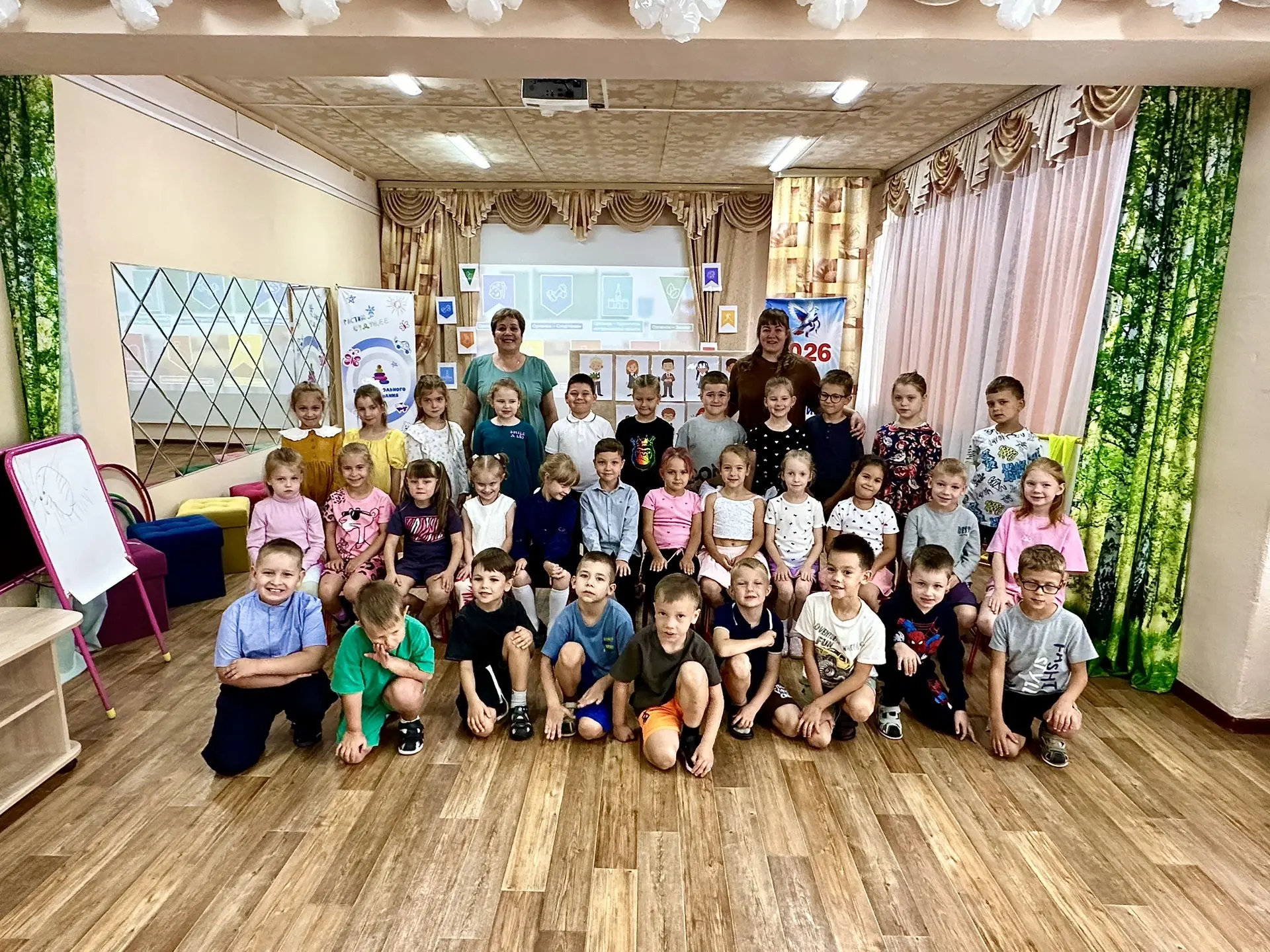 🦅 Наши дошколята становятся Орлятами! Как прошел день знакомства с треками проекта