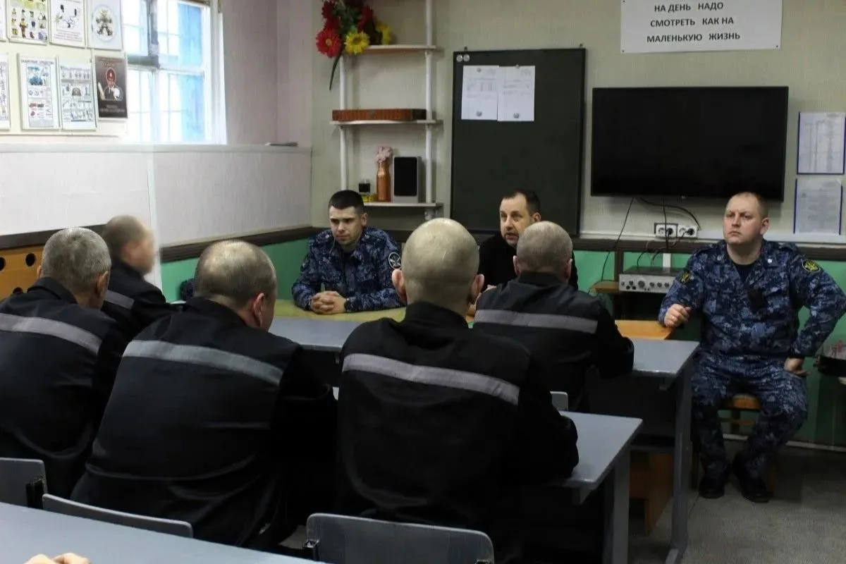 Трезвый взгляд на жизнь

С осужденными отряда хозяйственного обслуживания СИЗО-3 Воркуты повели проф