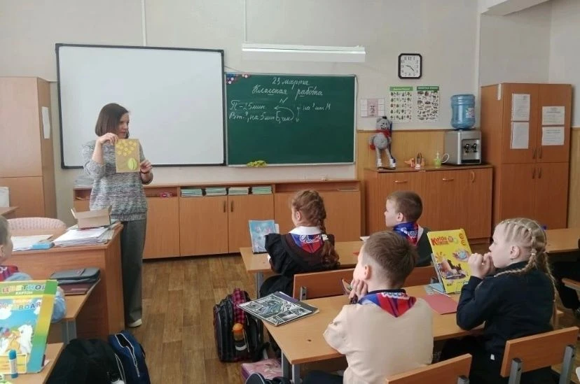 ❤️Со Светлым Христовым Воскресением получателей услуг социального учреждения «Ветеран» поздравили де
