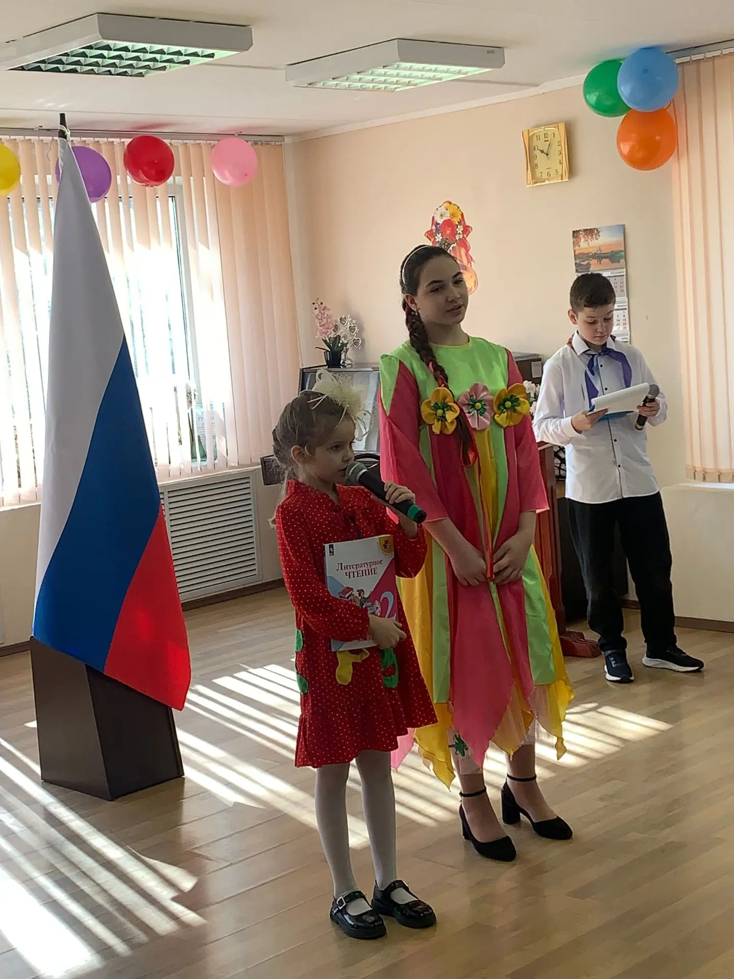 Прощай, Азбука! В первых классах состоялся особенный день.   📍Молдагуловой, 30Б  Теперь перед юным ч
