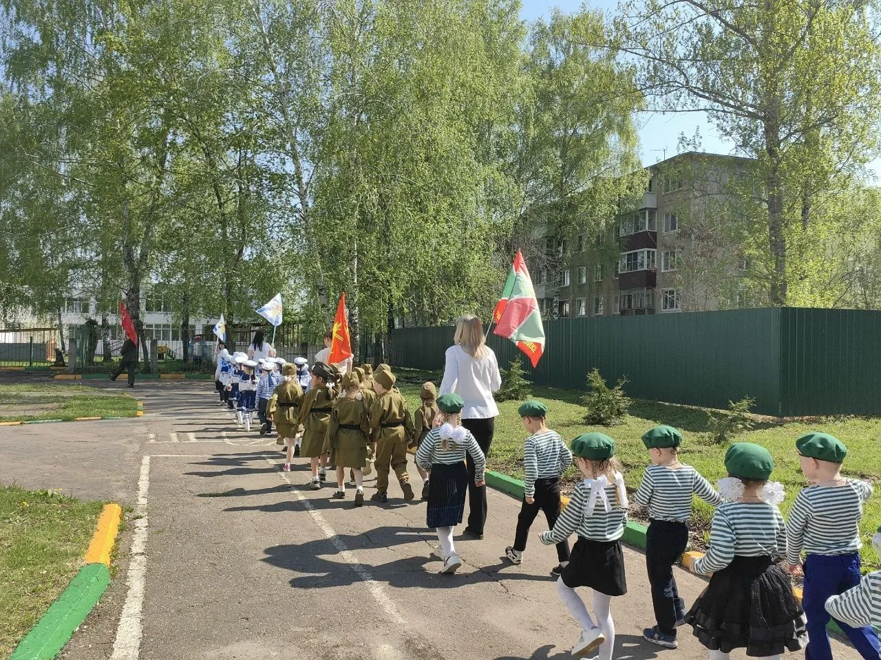 Торжественный Парад дошколят в честь Дня Великой Победы !